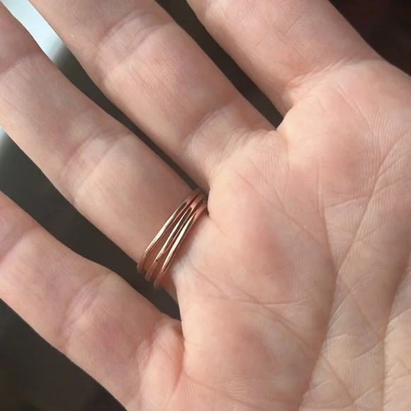 Rose Gold Sunburst 3 Piece Ring - Picture 11 of 12